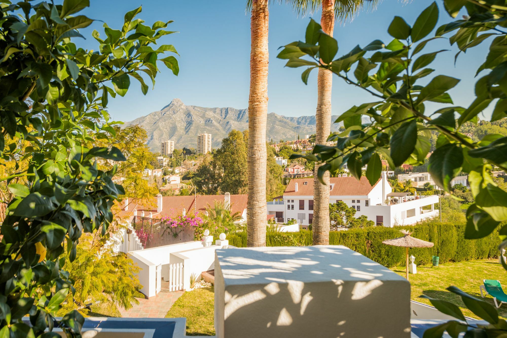 Molo 44 Suites Puerto Banus Марбеля Екстериор снимка
