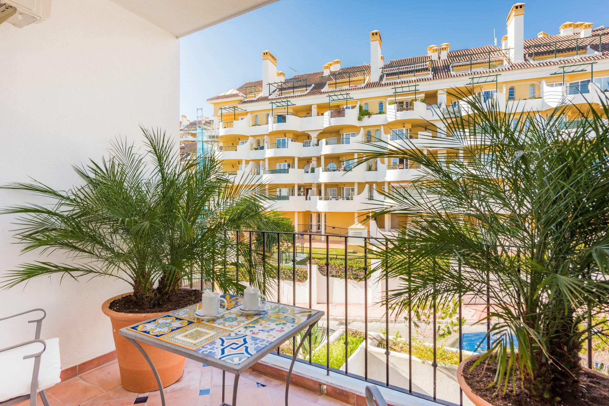 Molo 44 Suites Puerto Banus Марбеля Екстериор снимка